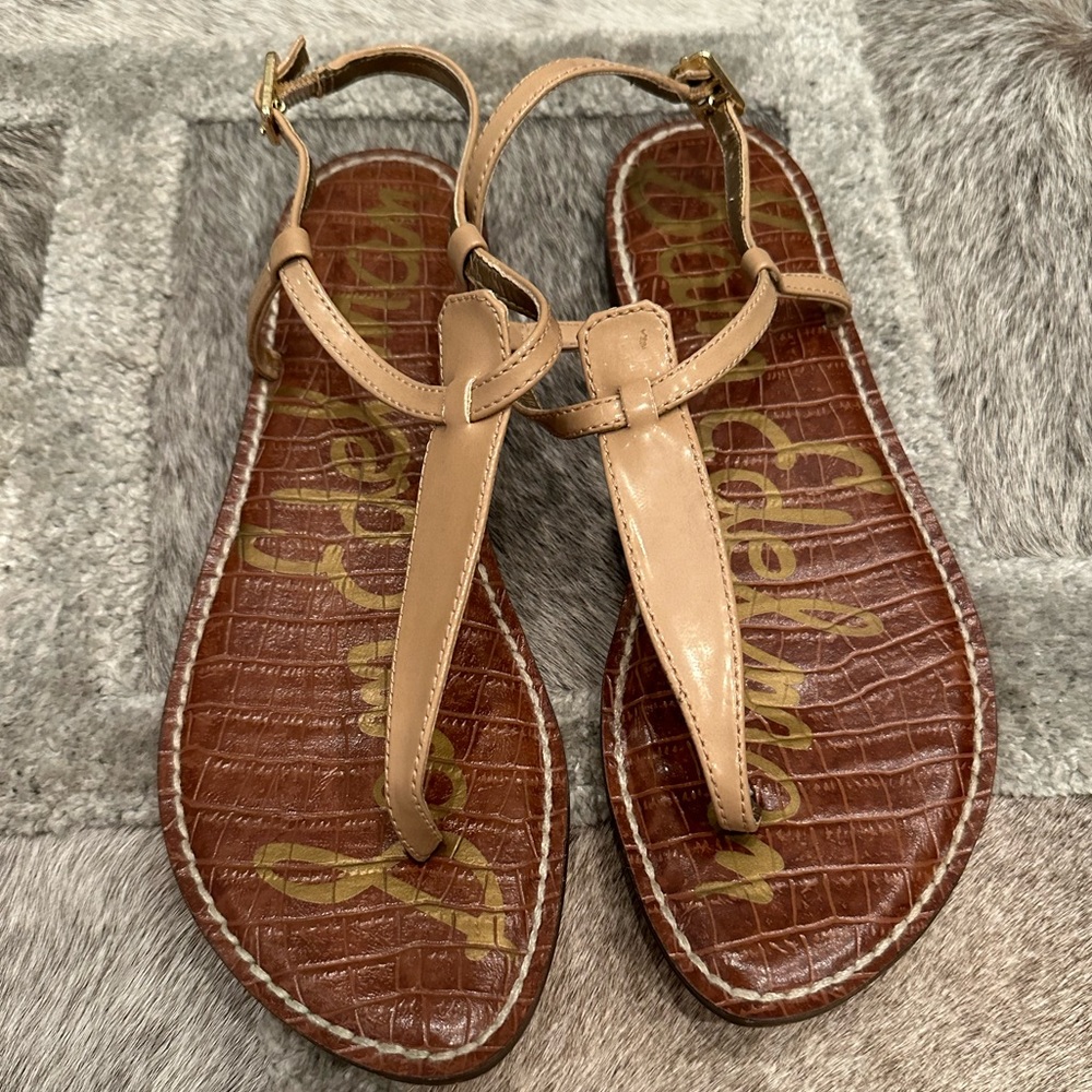 Sam Edelman Thong Sandals in Patent Nude